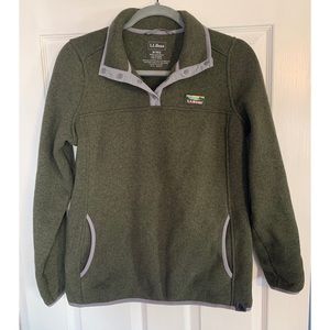Llbean sweater size medium in green